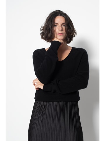 AUTHENTIC CASHMERE Kaszmirowy sweter "Giusalet" w kolorze czarnym