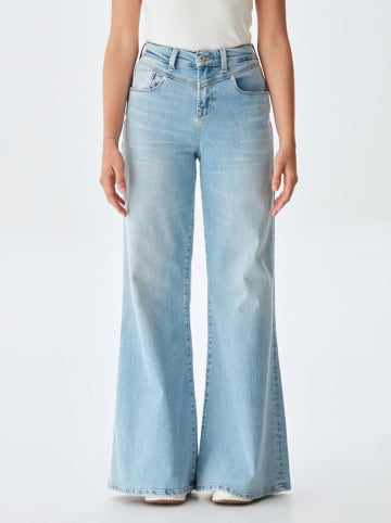LTB Jeans "Weyna B" - Flare fit - in Hellblau