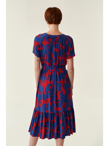 TATUUM Kleid in Rot/ Blau