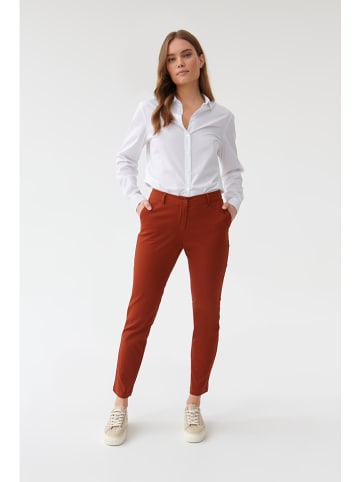 TATUUM Chino in Rot