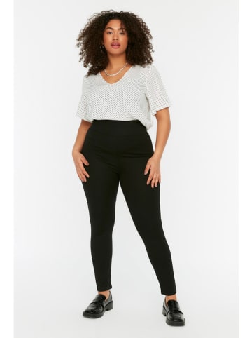 trendyol Leggings in Schwarz