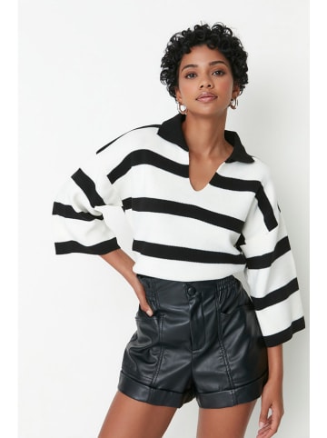 trendyol Sweter w kolorze kremowo-czarnym