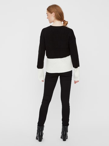 Vero Moda Sweter "Glendora Block" w kolorze czarno-białym