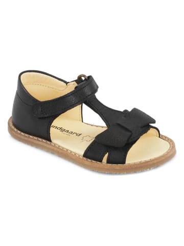 Bundgaard Skórzane sandały "Sondra Closed" w kolorze czarnym