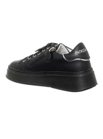 Patrizia Pepe Skórzane sneakersy w kolorze czarnym
