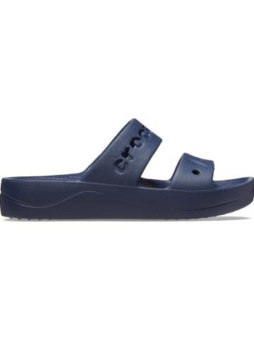 Crocs Klapki "Baya Platform" w kolorze granatowym