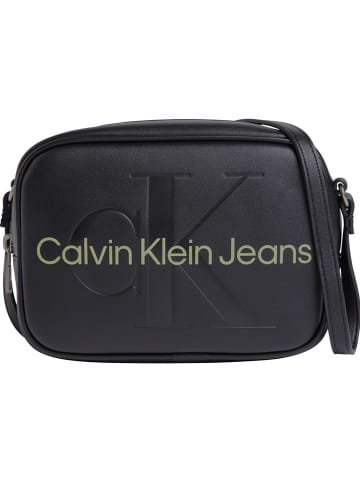 Calvin Klein Umhängetasche in Schwarz - (B)18 x (H)12 x (T)7,5 cm