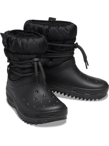 Crocs Kozaki zimowe "Classic Neo Puff" w kolorze czarnym