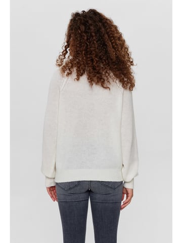 NÜMPH Sweter w kolorze kremowym