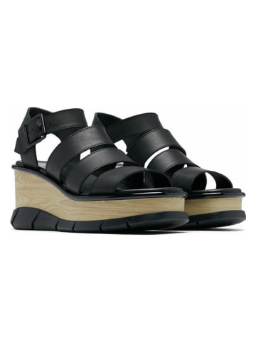 Sorel Skórzane sandały "Joanie" w kolorze czarnym na koturnie