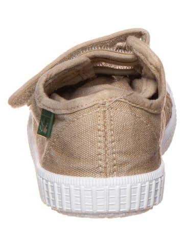 El Naturalista Sneakers in Khaki