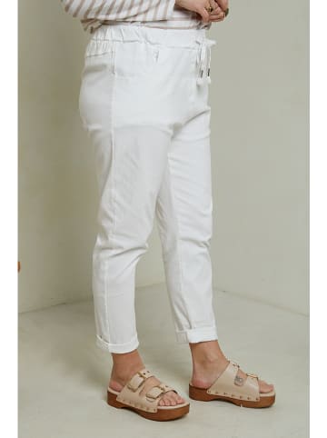 Curvy Lady Spodnie w kolorze białym