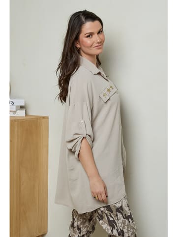 Curvy Lady Hemd in Beige