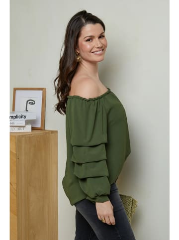 Curvy Lady Bluse in Khaki