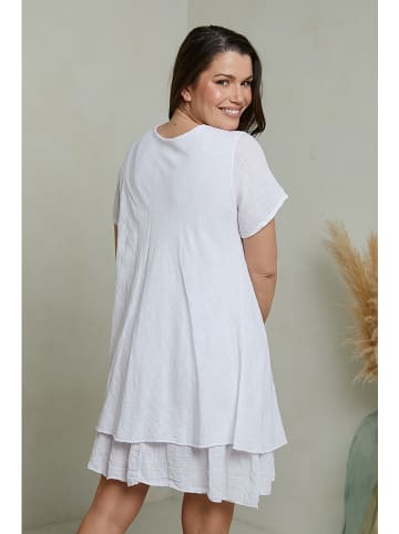 Curvy Lady Kleid in Weiß