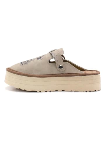 Calceo Clogs in Beige