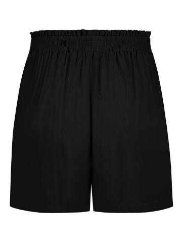 Fresh Made Shorts in Schwarz