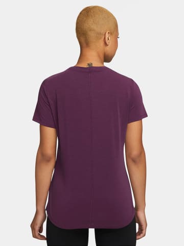 Nike Koszulka sportowa w kolorze fioletowym