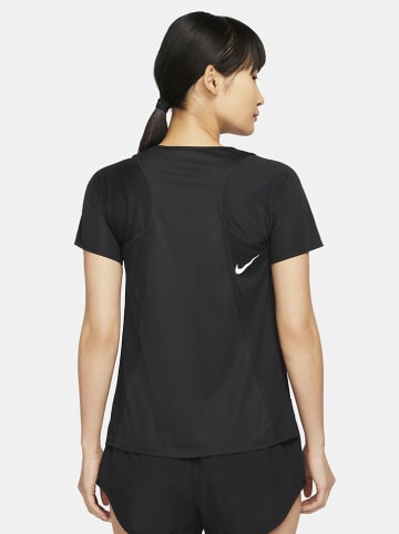 Nike Sportswear Koszulka w kolorze czarnym do biegania