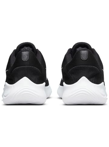 Nike Sportswear Buty "Flex Experience Run 11 Next Nature" w kolorze czarnym do biegania