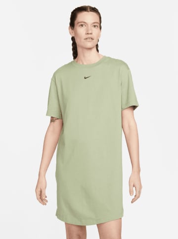 Nike Kleid in Grün
