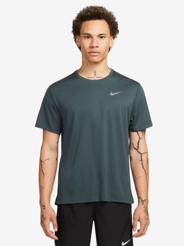 Nike Koszulka w kolorze zielonym do biegania