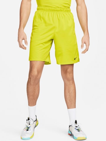 Nike Trainingsshort geel