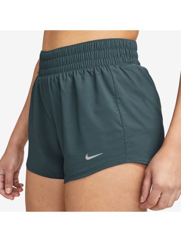 Nike Szorty sportowe w kolorze zielonym