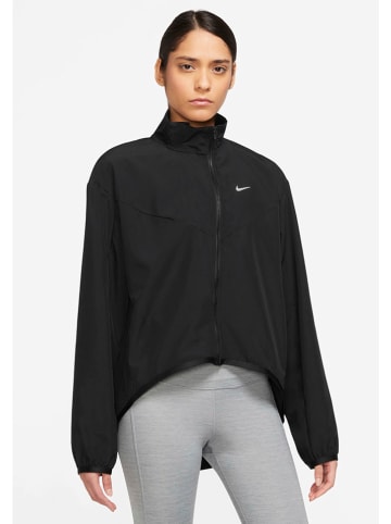 Nike Laufjacke in Schwarz