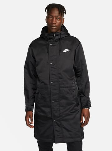 Nike Parka w kolorze czarnym