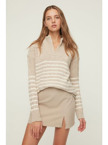 trendyol Sweter w kolorze beżowo-białym