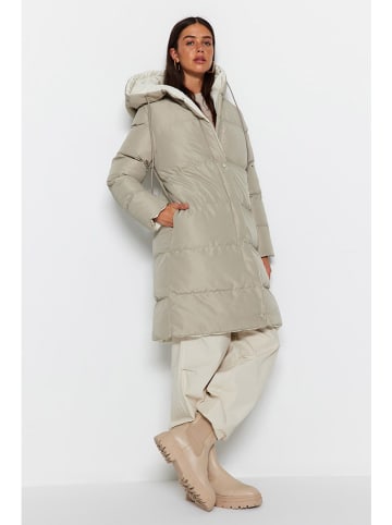 trendyol Wende-Wintermantel in Creme/ Hellgrün