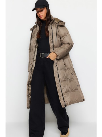 trendyol Wintermantel in Taupe