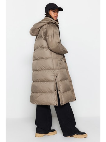 trendyol Wintermantel in Taupe