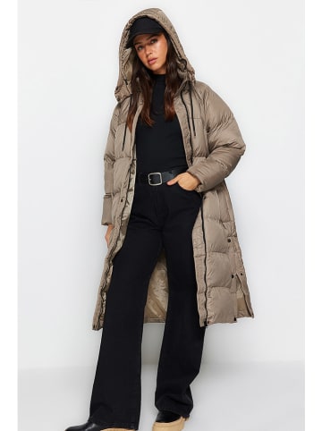 trendyol Wintermantel in Taupe