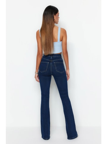 trendyol Jeans - Flare fit - in Dunkelblau