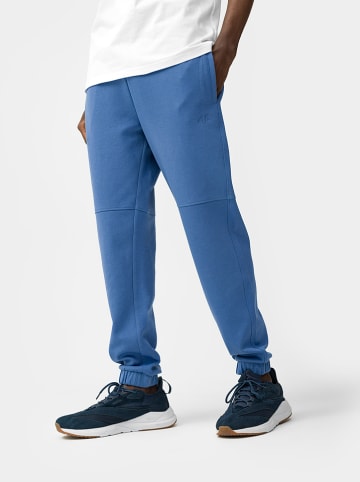 4F Spodnie dresowe w kolorze niebieskim