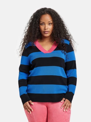 TAIFUN Sweter w kolorze niebieskim