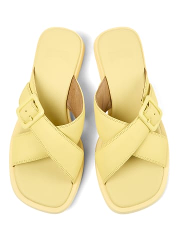 Camper Leren slippers geel