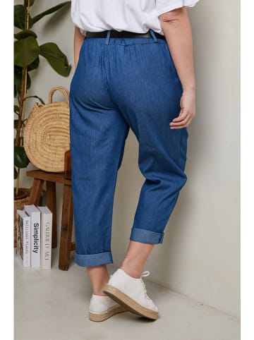 Curvy Lady Spodnie w kolorze niebieskim