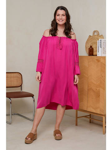 Curvy Lady Kleid in Pink