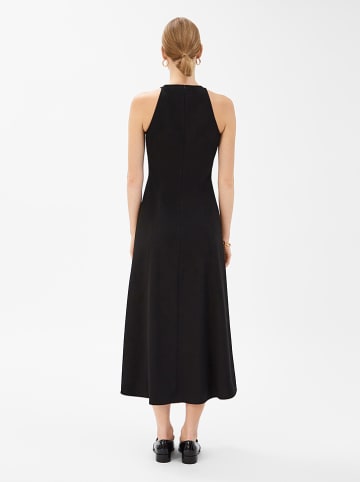 IVY OAK Sukienka "Nicolette" w kolorze czarnym