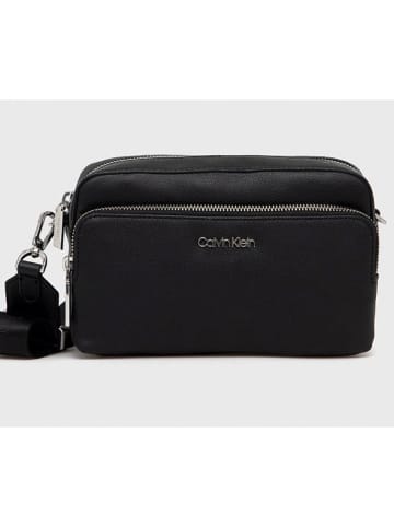 Calvin Klein Torebka w kolorze czarnym - 21 x 13 x 7 cm