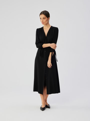 Stylove Kleid in Schwarz