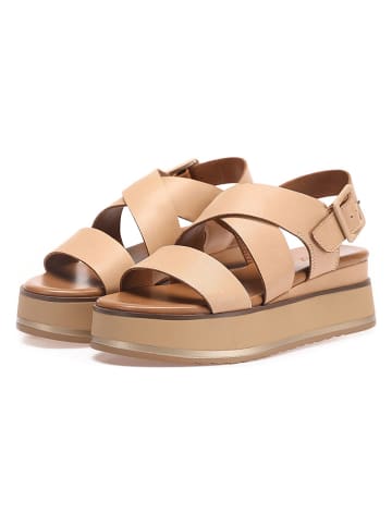 INUOVO Leder-Sandalen in Creme