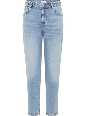 Mustang Jeans - Mom Fit - in Hellblau