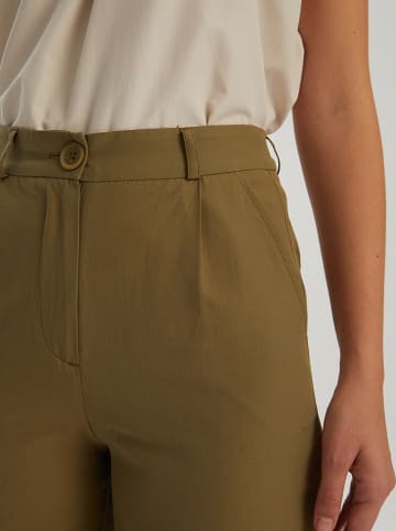 BGN Spodnie w kolorze khaki