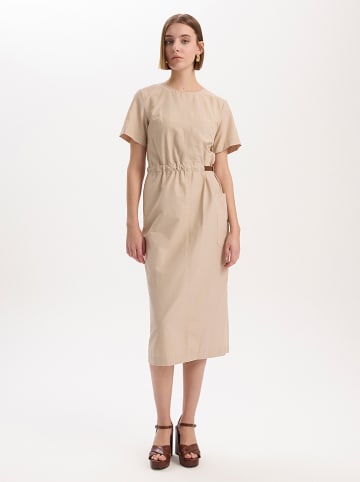 BGN Kleid in Beige