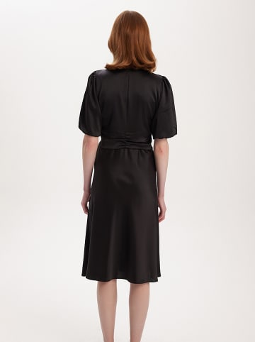 BGN Kleid in Schwarz