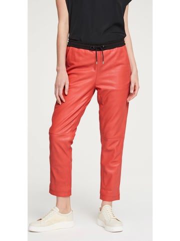 Heine Skórzane spodnie w kolorze czerwonym